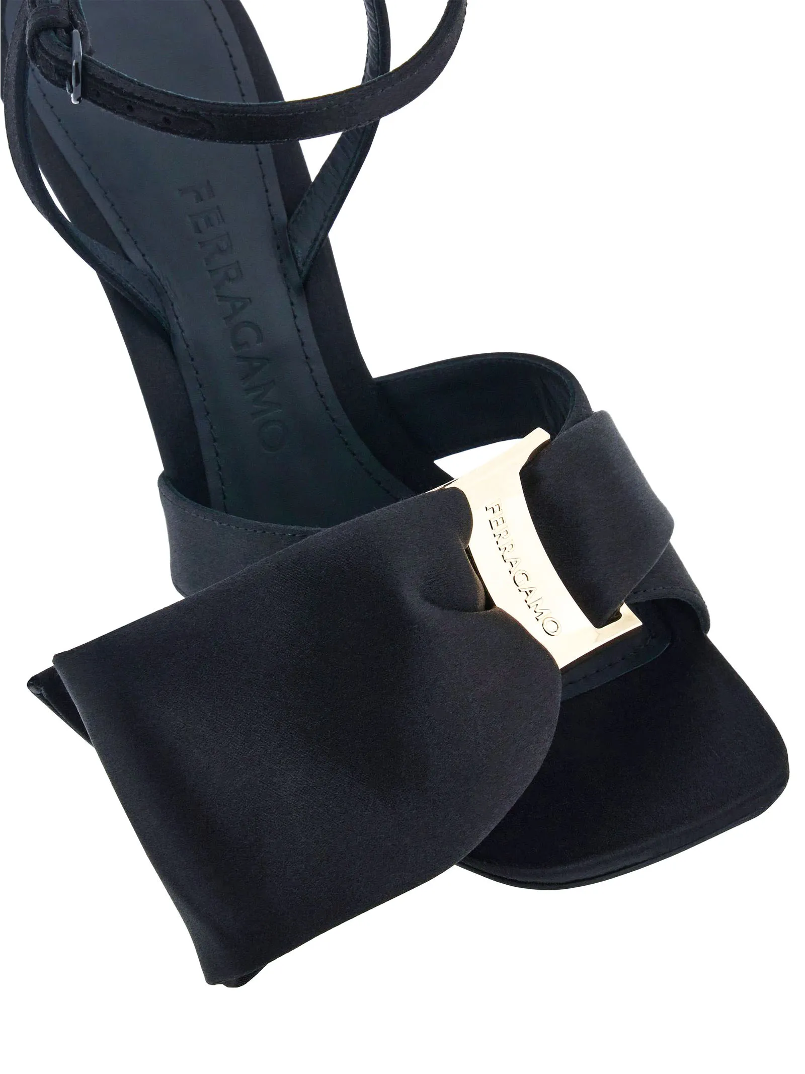 FERRAGAMO Calzature,Sandali Sandali open toe in raso lucido nero 