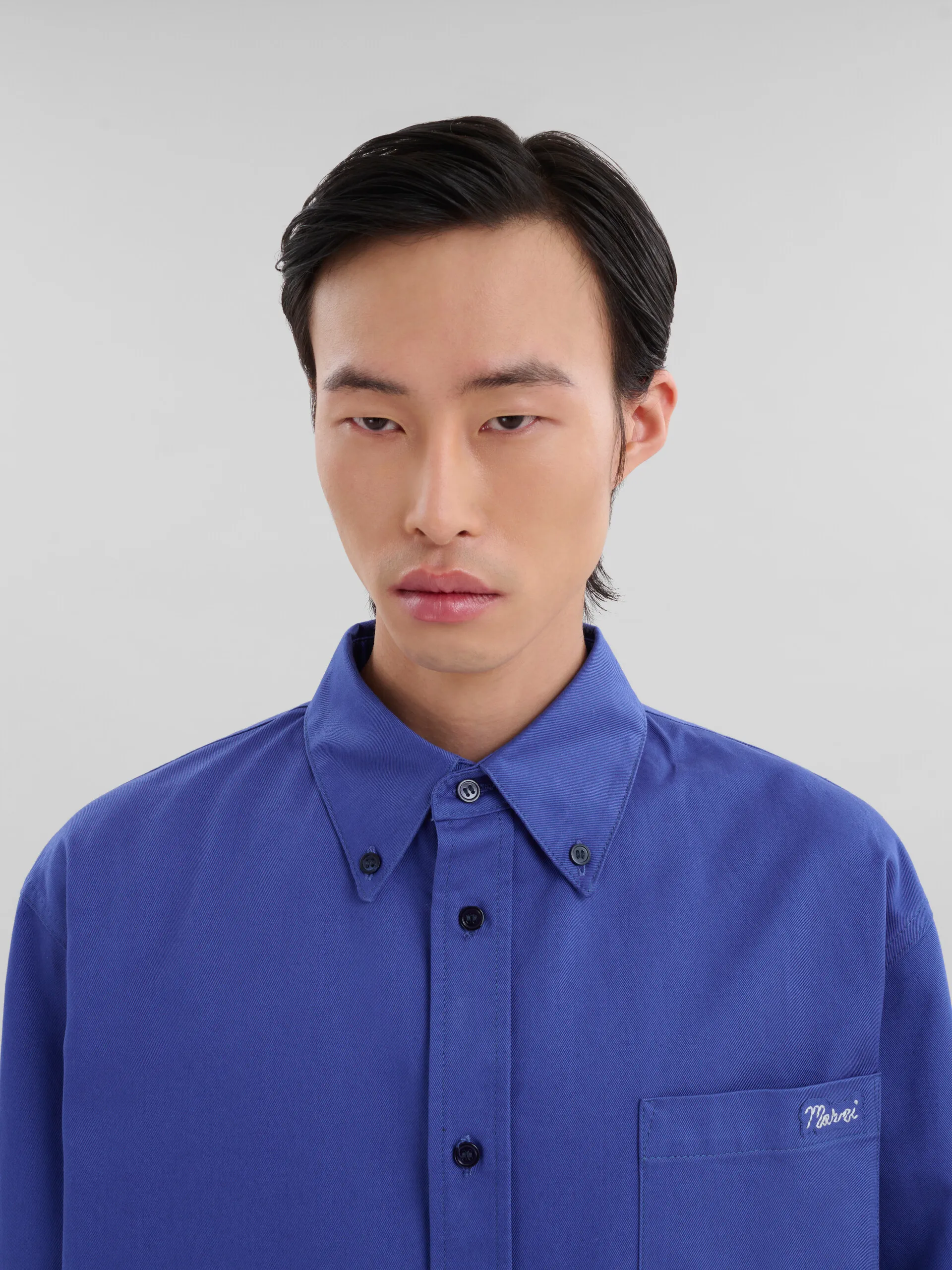 Giacca in gabardine biologico blu con applicazione logo Marni