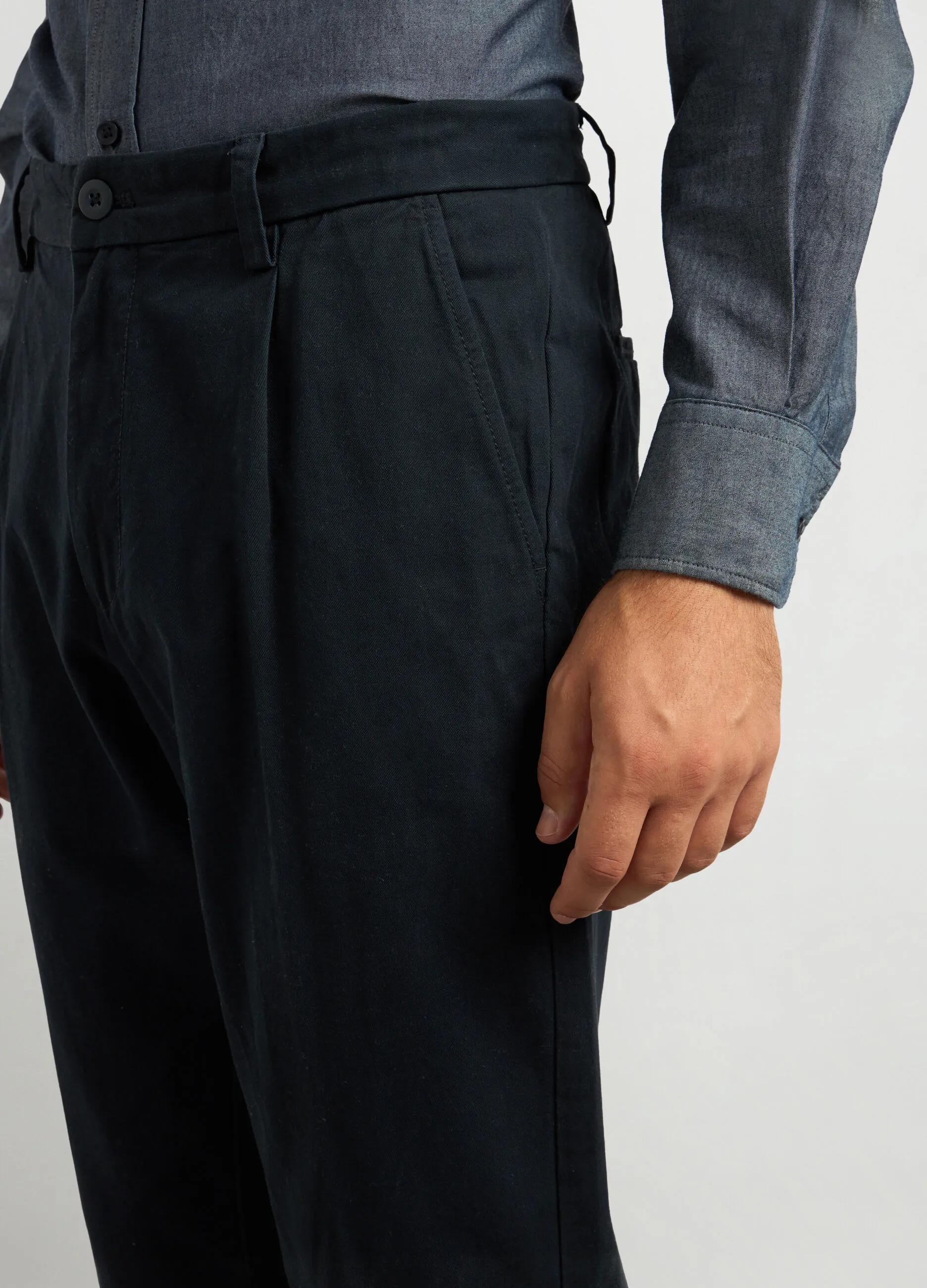 J. HART & BROS  Pantaloni chino carrot fit in twill di cotone uomo